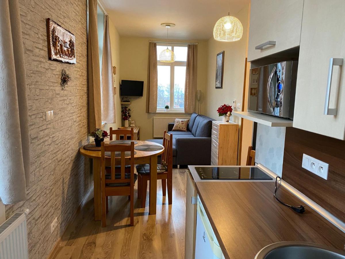Stara Morava Apartman Zuzka, ตาตรันสกา ลอมนีจา ภายนอก รูปภาพ